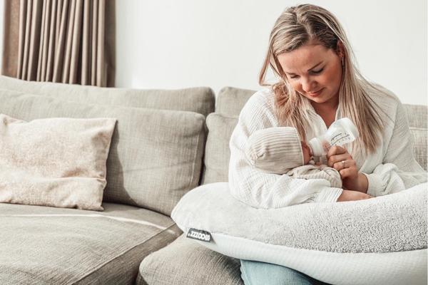 sarcoom rijm Alarmerend Het beste voedingskussen in wit vind je bij SNOOZZZ®