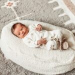 baby in relaxhoes